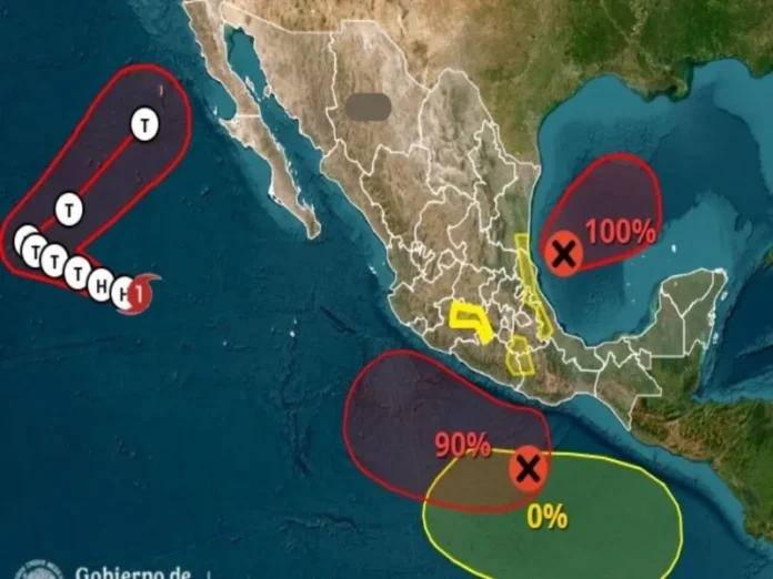 Ciclones Isaías y Simón sobre el Golfo y Pacífico Imagen de los ciclones Isaías Simón acercándose a la costa mexicana