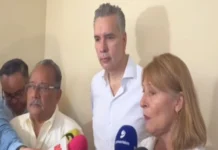 «Daña al movimiento y al partido»: dos exaspirantes de Morena en Nuevo León se unen a Tatiana Clouthier contra la candidatura de Clara Luz Clara Luz Flores genera polémica en Nuevo León