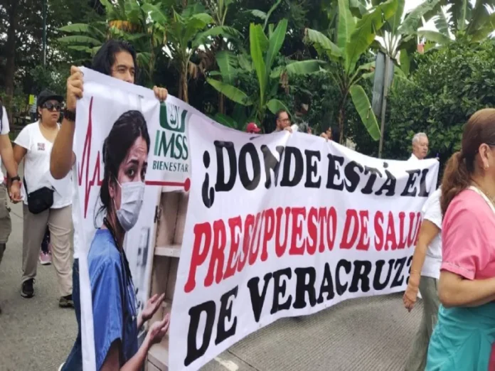 Protestas por la crisis de salud en Veracruz Imagen de la crisis salud Veracruz durante protestas