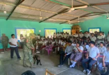 Ejército Mexicano realiza demostración canófila para estudiantes del Telebachillerato de Tilapan Demostración canófila del Ejército Mexicano en Tilapan