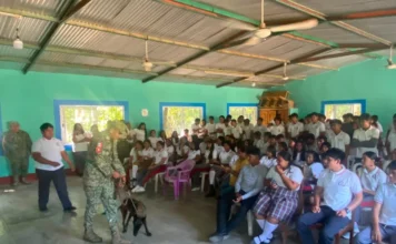 Ejército Mexicano realiza demostración canófila para estudiantes del Telebachillerato de Tilapan Demostración canófila del Ejército Mexicano en Tilapan