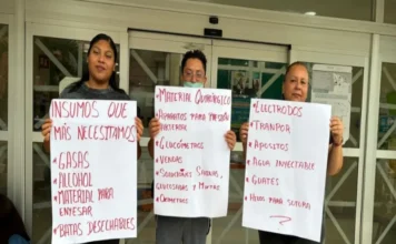 «Ni somos políticos ni hacemos show», responden madres de niños con cáncer en Veracruz a Rocío Nahle Madres protestan contra el desabasto medicamentos en hospitales de Veracruz