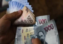FMI pronostica que México cerrará la decada con una deuda bruta por encima del 64% del PIB Gráfica que muestra la deuda bruta México superando 64% del PIB