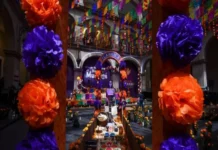 Día de Muertos dejará ganancias por más de 53 mil millones de pesos este año en México, prevén empresarios Imagen del Día de Muertos mostrando altares y cempasúchil