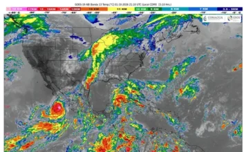 Huracán «Rachel» se intensifica a categoría 3: Conagua Imagen del huracán Rachel en categoría 3 sobre la costa de Baja California Sur