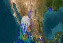 Alerta por huracán «Simón» que ocasionará lluvias fuertes en Nayarit y Sinaloa Imagen del huracán Simón acercándose a la costa de Nayarit y Sinaloa
