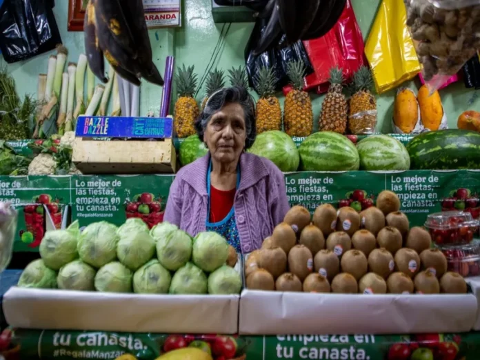 Gráfica que muestra la inflación septiembre México con alza de frutas y verduras
