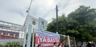 Familiares de pacientes en hospitales de Veracruz realizan colecta por falta de insumos; Nahle niega carencias Imagen que muestra la colecta de insumos hospitales Veracruz