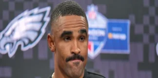 Asociación de Jugadores cuestiona a la NFL por manejo con Halen Hurts, QB de Eagles afectado por coágulos en los pulmones Imagen que muestra a Jalen Hurts y los coágulos diagnosticados