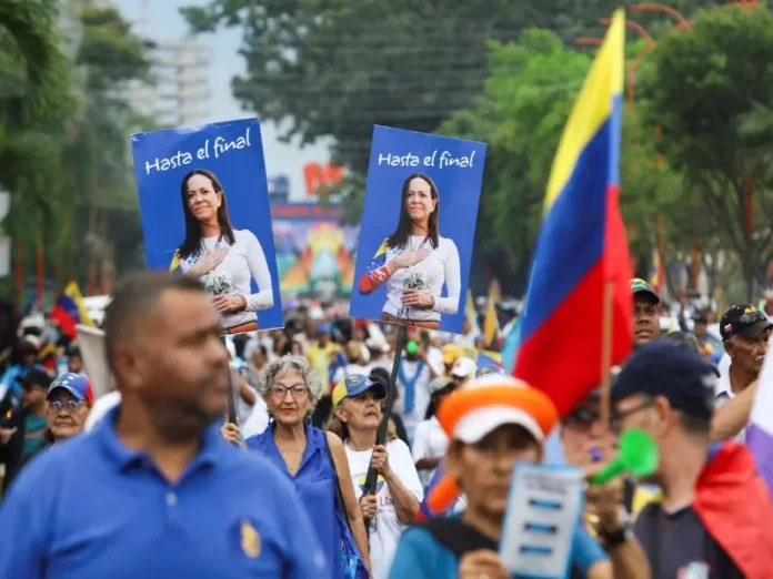 María Corina Machado regresando a Venezuela después del exilio
