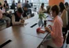 Al menos 67% de mujeres mexicanas reportan afectaciones laborales debido a la menopausia Mujer mexicana afectada por menopausia laboral en su entorno laboral