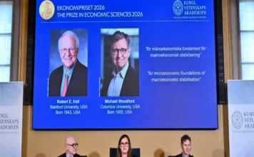 Nobel de Economía 2026 premia a estadounidenses por modelo que enfrenta crisis económica e inflación Imagen del Nobel de Economía 2026 con Hall y Woodford