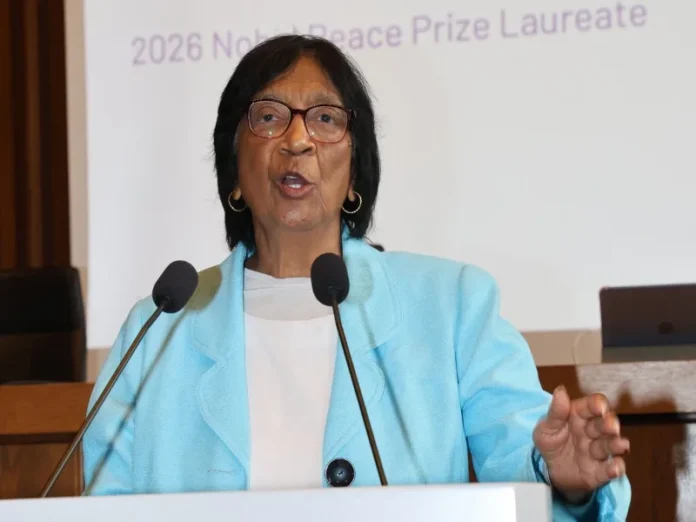 Navi Pillay recibe el Nobel de la Paz 2026 Nobel de la Paz entregado a Navi Pillay y dedicado a víctimas de crímenes