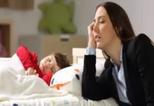 El mercado laboral castiga salarialmente a las madres trabajadoras Imagen que muestra la penalidad por maternidad impactando salarios de madres