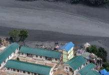Nueva riada en Nepal deja cinco desaparecidos y destroza decenas de viviendas Imagen de la riada en Nepal que dejó cinco desaparecidos
