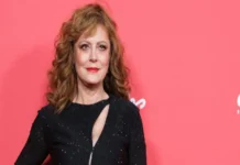 La actriz Susan Sarandon, ganadora del Óscar, celebra su cumpleaños tras más de una semana de su detención durante protesta Susan Sarandon protestando por la justicia social