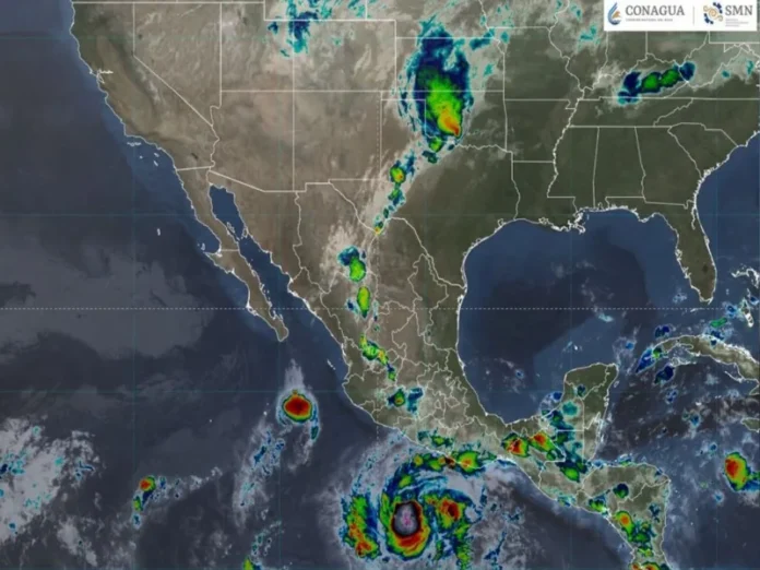 Imagen de la tormenta tropical Trudy acercándose a la costa mexicana