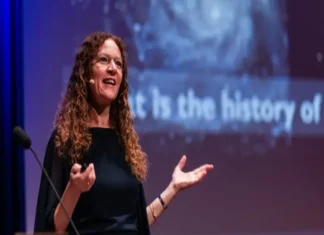 Amina Helmi, la científica argentina que recibió el «Nobel de astrofísica» por encontrar los restos de la última gran fusión de la Vía Láctea Imagen que ilustra la última gran fusión de la Vía Láctea descubierta por Amina Helmi