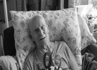 Muere el último de los veteranos polacos de la Segunda Guerra Mundial a los 109 años Fotografía del veterano polaco Tadeusz Lutak